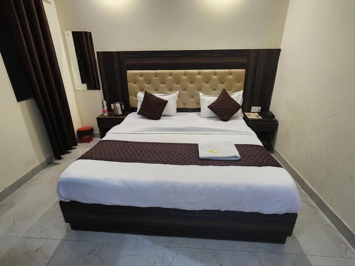 Hotel Ambe Inn By Ambience Delhi Igi Airport New Delhi Exterior photo
