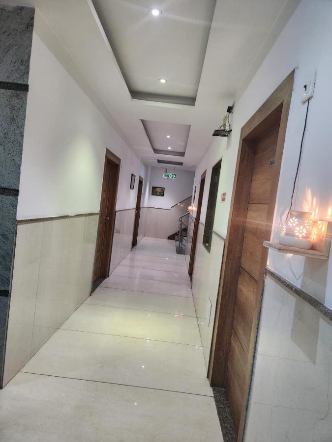 Hotel Ambe Inn By Ambience Delhi Igi Airport New Delhi Exterior photo