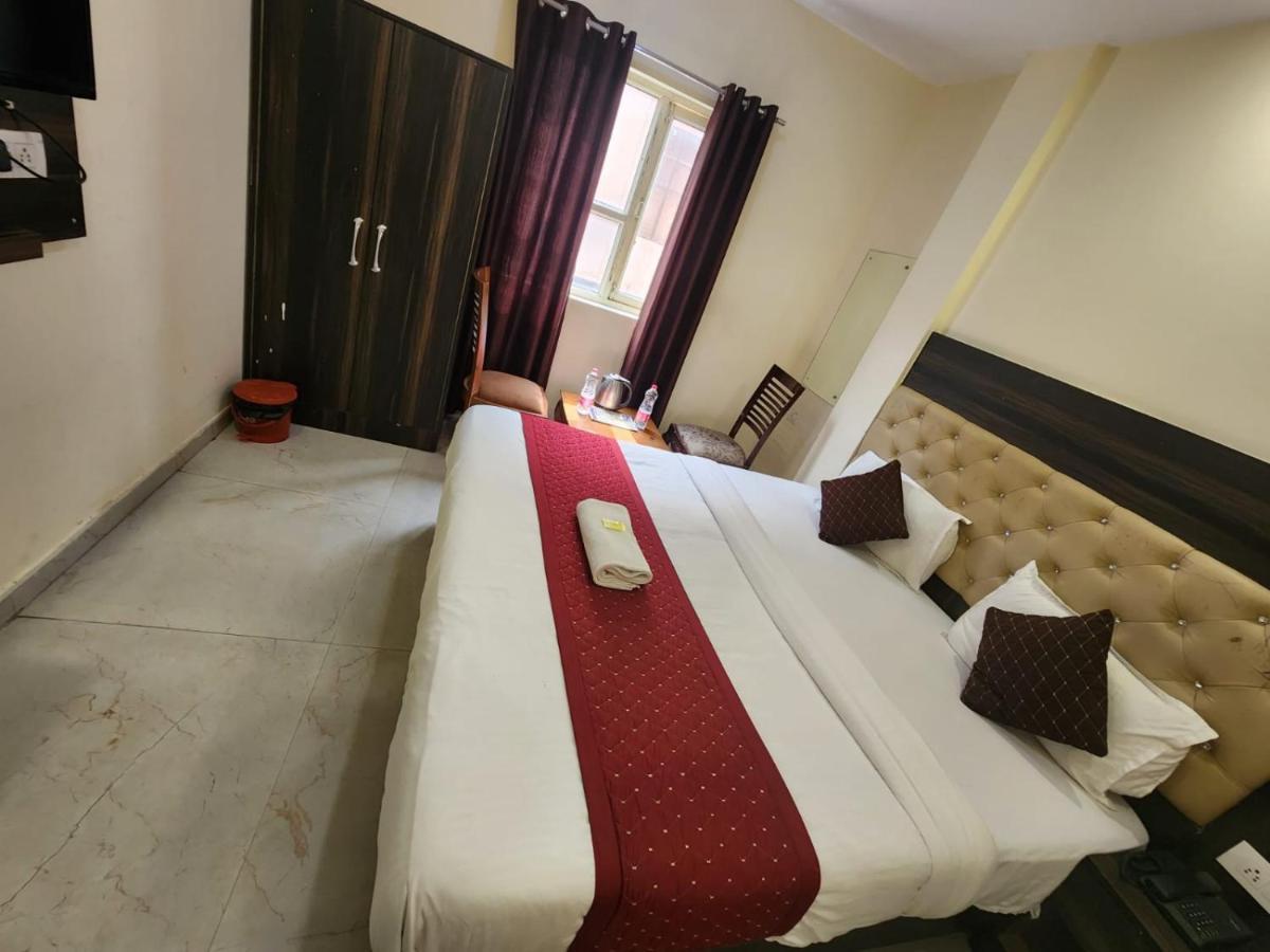 Hotel Ambe Inn By Ambience Delhi Igi Airport New Delhi Exterior photo