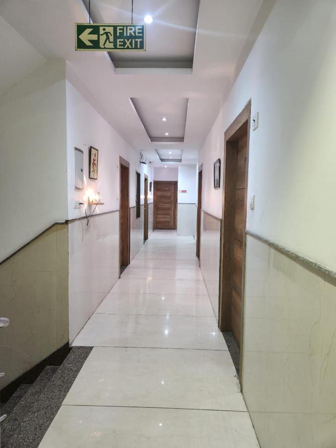 Hotel Ambe Inn By Ambience Delhi Igi Airport New Delhi Exterior photo