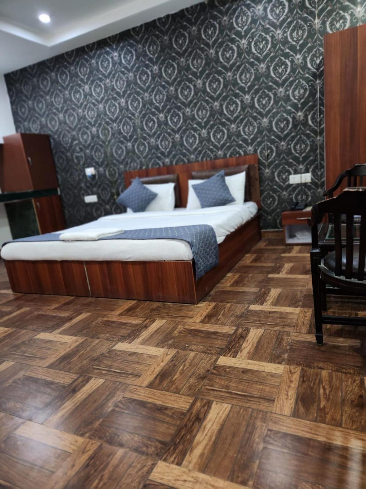 Hotel Ambe Inn By Ambience Delhi Igi Airport New Delhi Exterior photo
